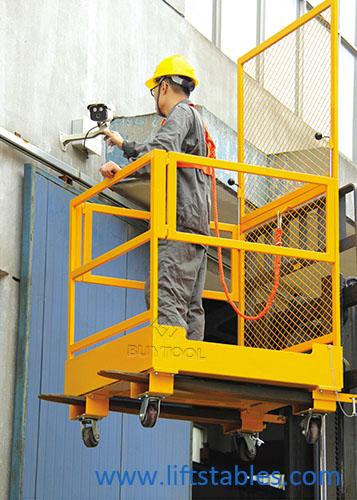 Alloy Steel Q235 Buildings Fold Down Forklift Maintenance Platform 300kg 0