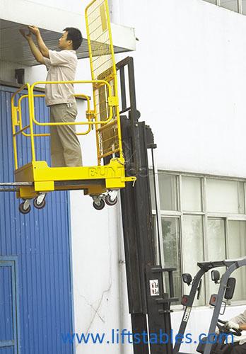 Alloy Steel Q235 Buildings Fold Down Forklift Maintenance Platform 300kg 2