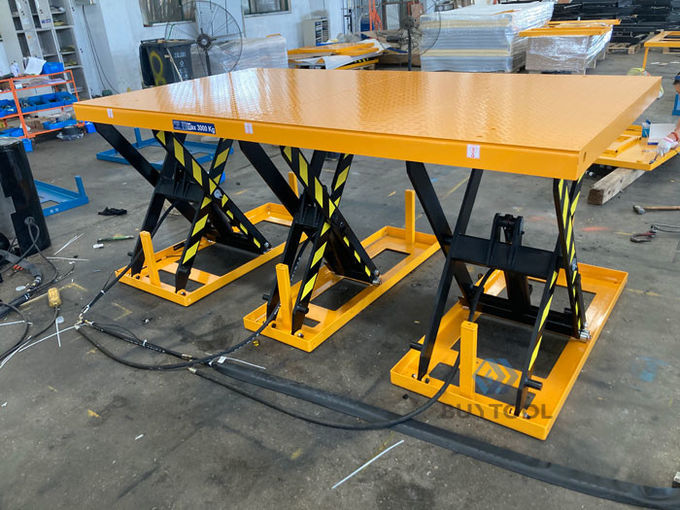 3000kg 3 Ton Triple Scissor Lift Table 48 X 96 Hydraulic For Pallet Good Loading 0