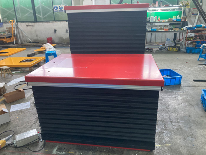 Q345B Stationary Lift Table For Manufacturing Industries Platform With Protective Cover 0