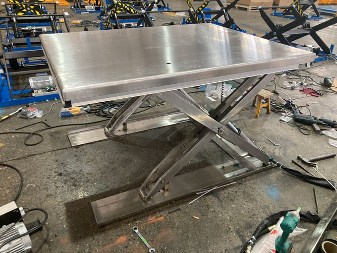 Stainless Steel Low Profile Scissor Lift Table For Food Medical Industry 0